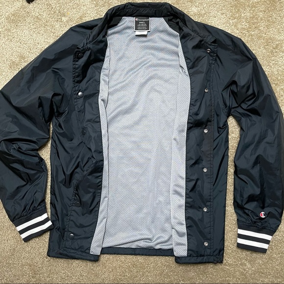 Champion windbreaker jacket size Small - Picture 2 of 8